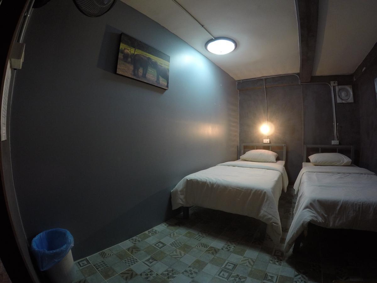 Wualai Hostel Chiang Mai Dış mekan fotoğraf
